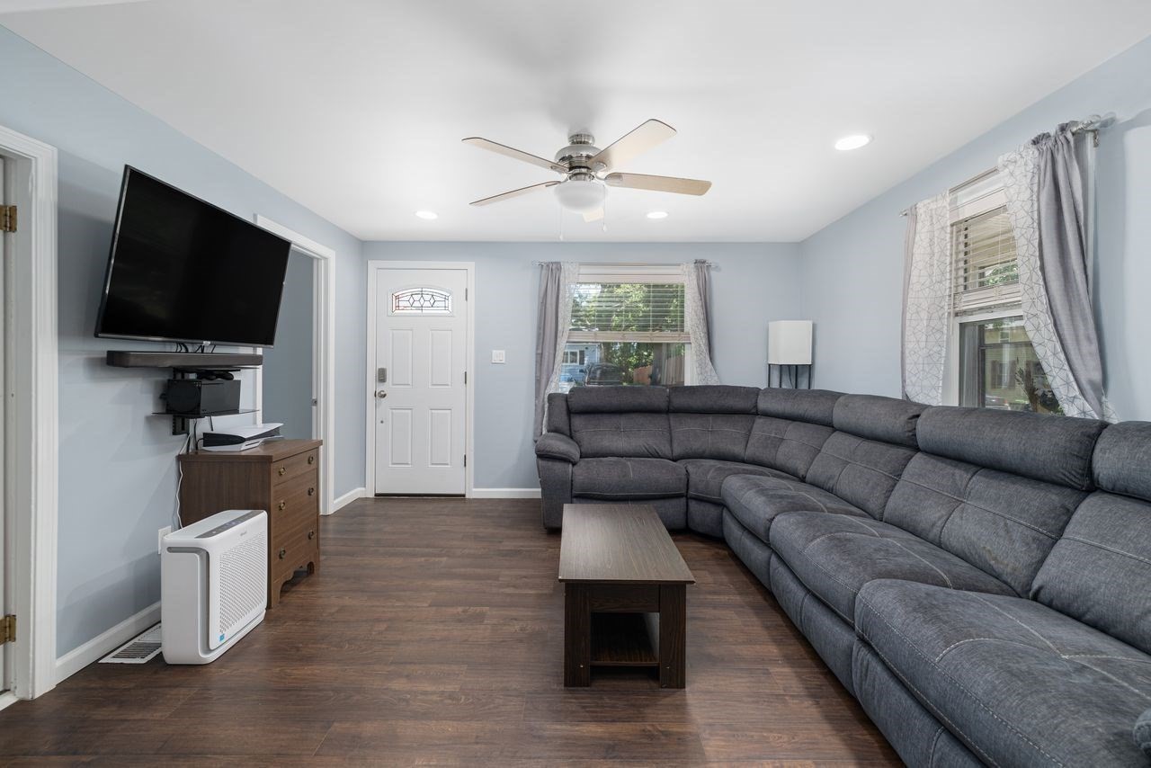 14 Sibley Property Photo 7