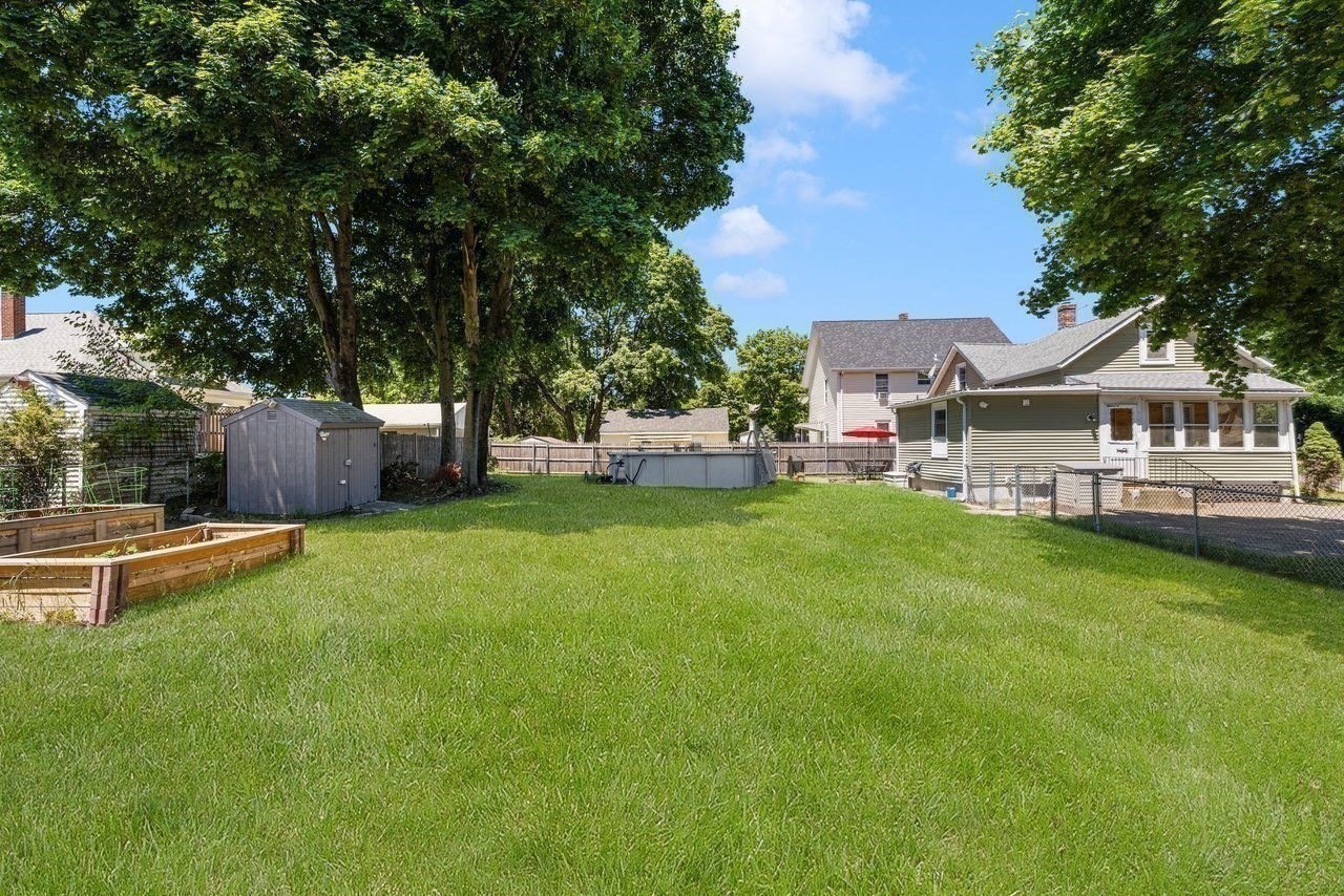 14 Sibley Property Photo 9