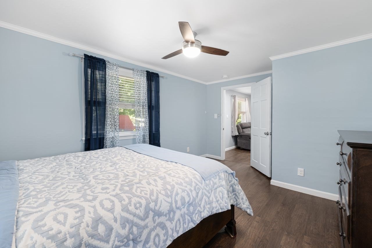 14 Sibley Property Photo 21