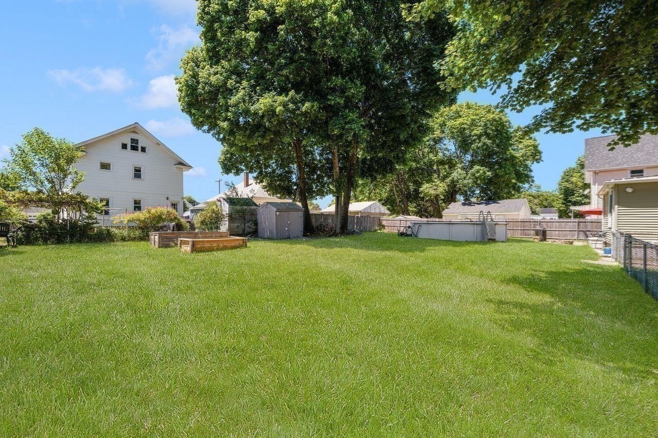 14 Sibley Property Photo 31