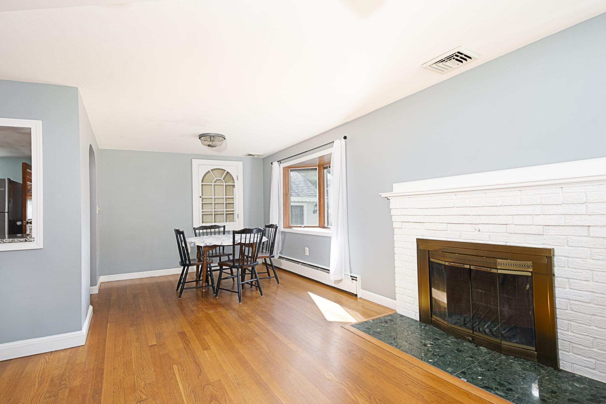 95 S Flagg St Property Photo 8