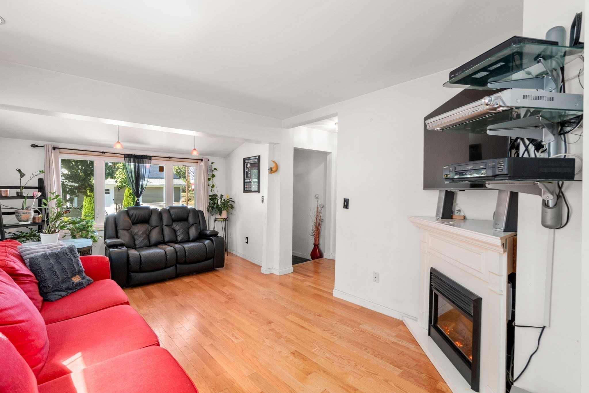 17 Cobb Street Property Photo 6