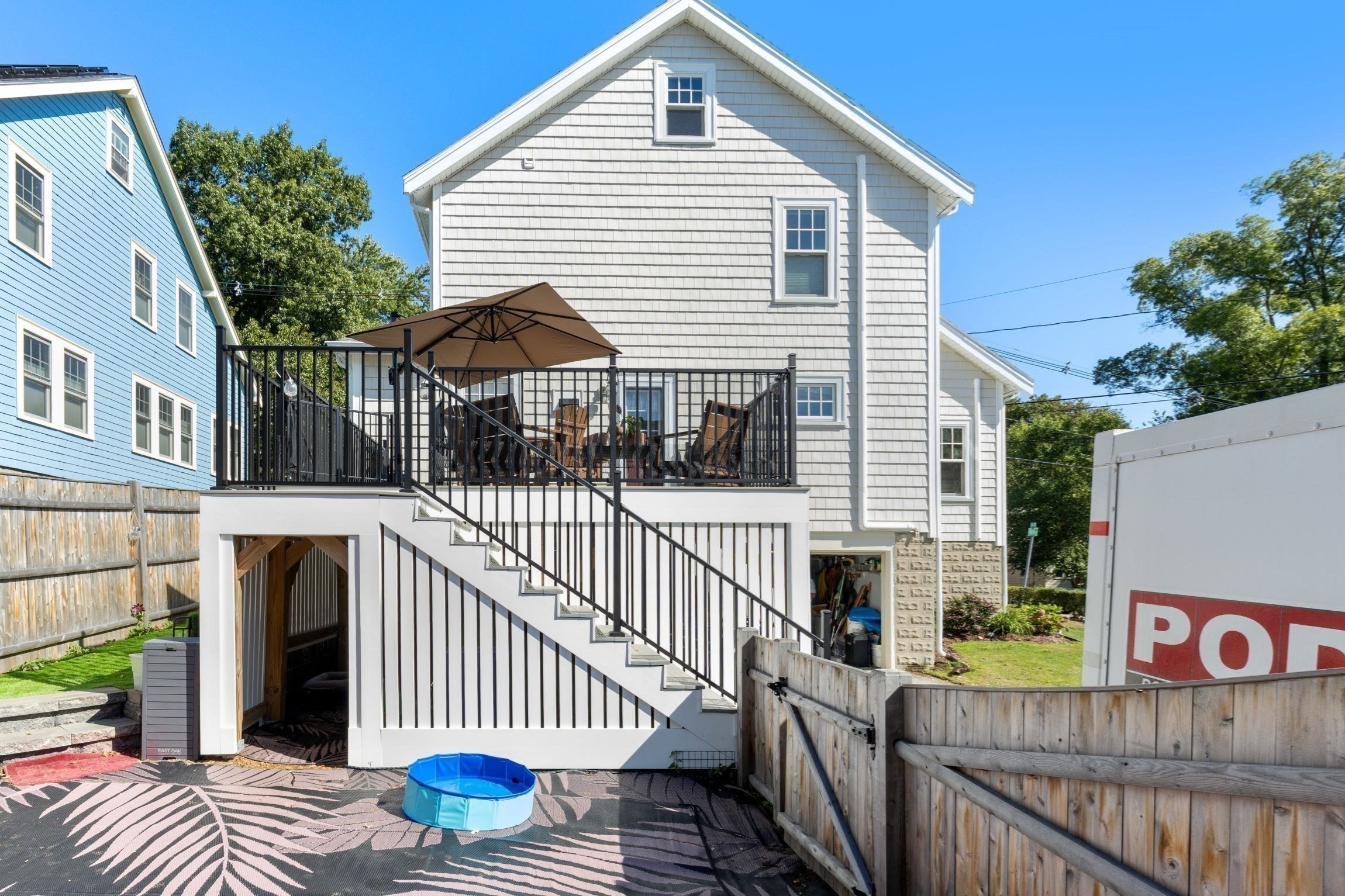 202 Spring St Property Photo 5