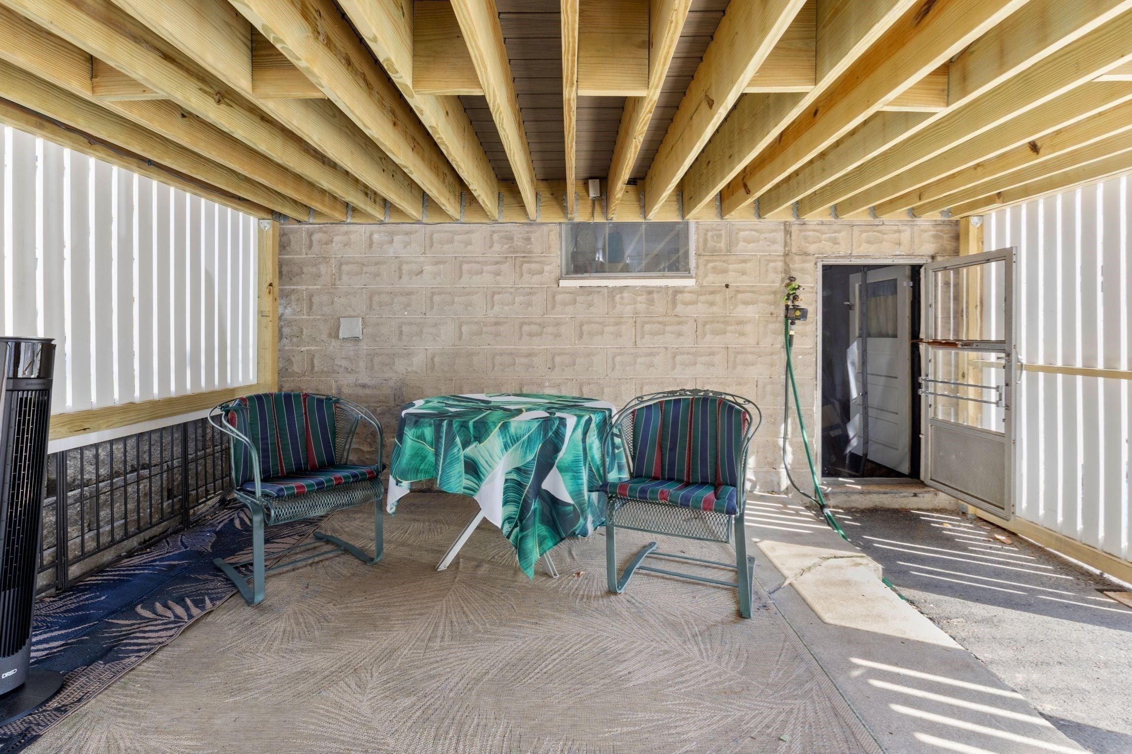 202 Spring St Property Photo 6