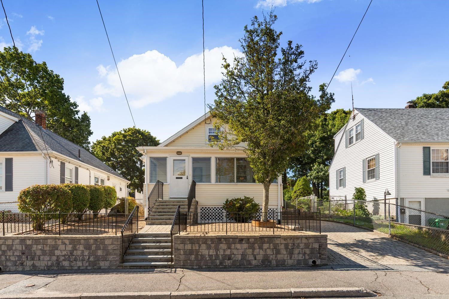 75 Park Ave Property Photo 1