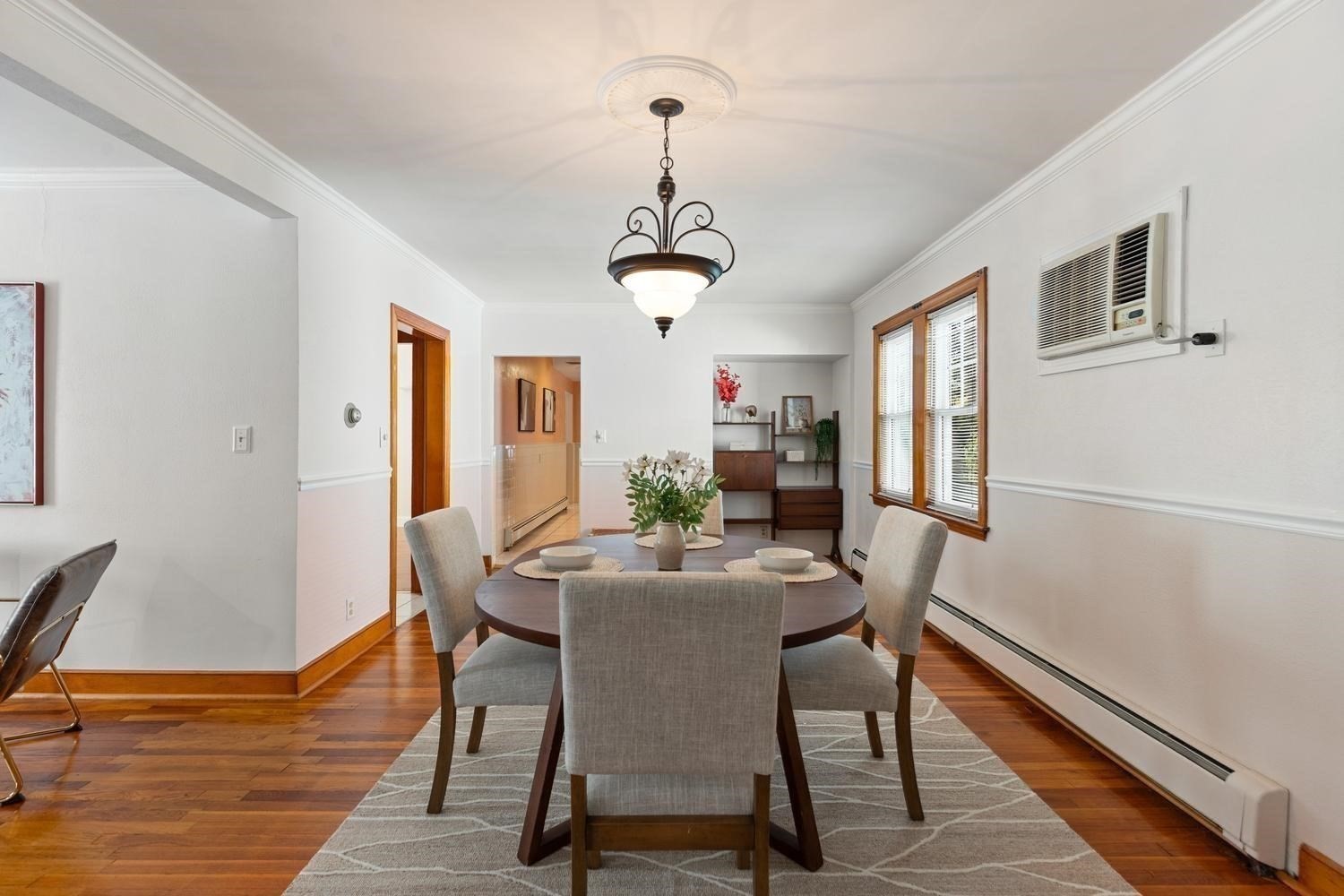 75 Park Ave Property Photo 3
