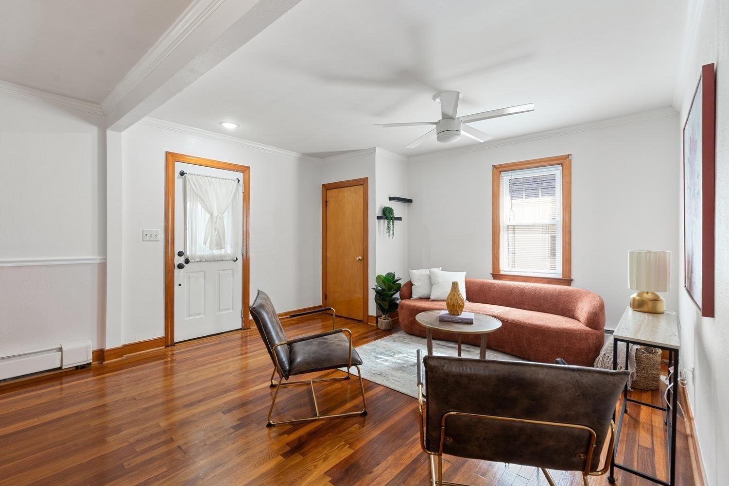 75 Park Ave Property Photo 6