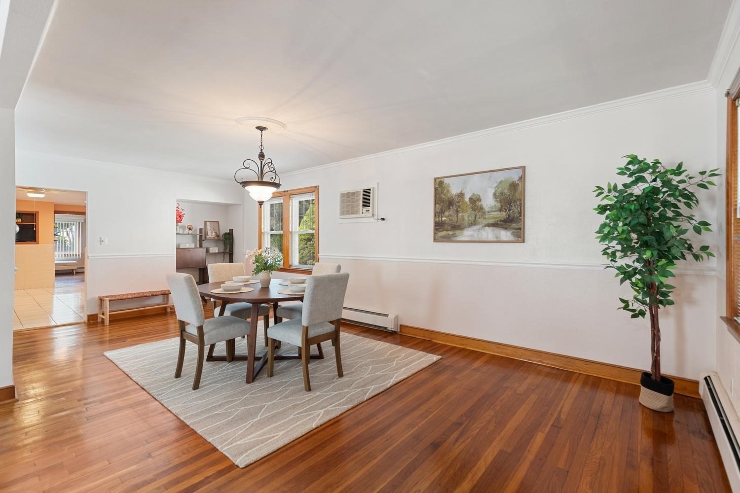 75 Park Ave Property Photo 9