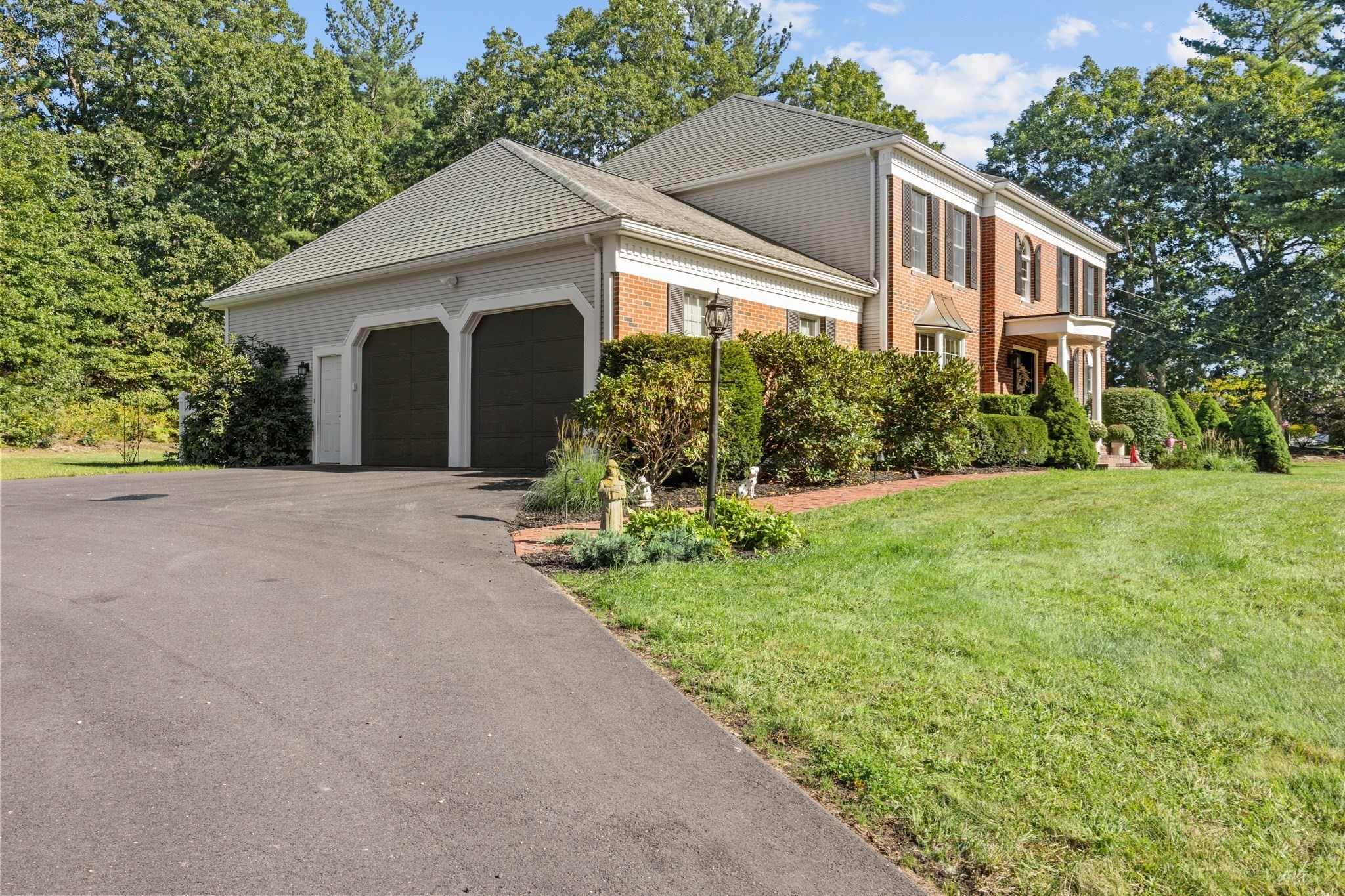 101 Diniz Drive Property Photo 3