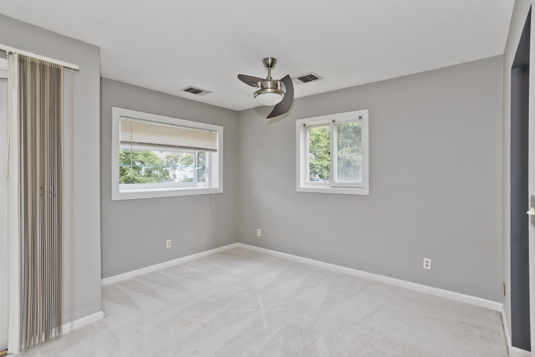 551 Nassau Dr # 551 Property Photo 5