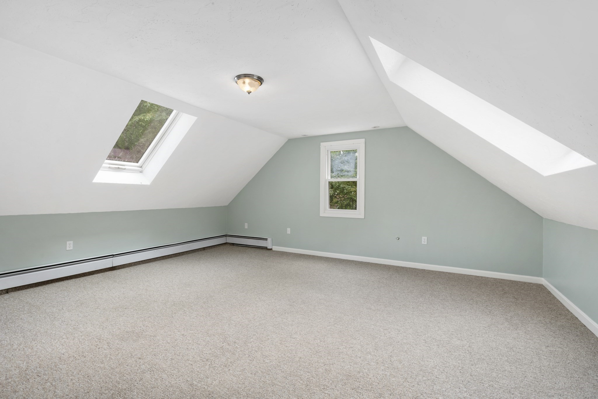 15 N Precinct St Property Photo 28