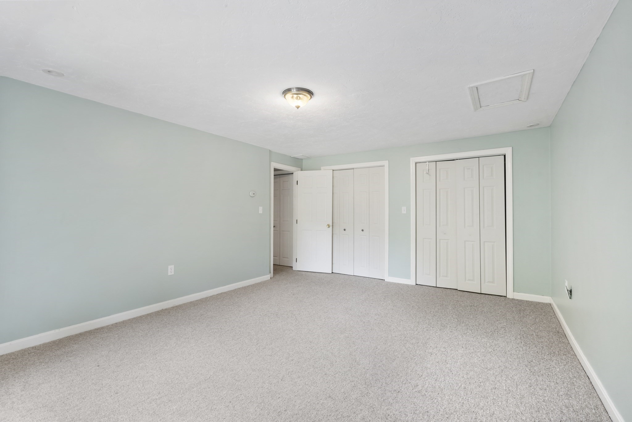 15 N Precinct St Property Photo 31