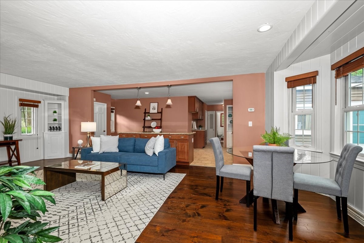 216 Boston Rd Property Photo 2