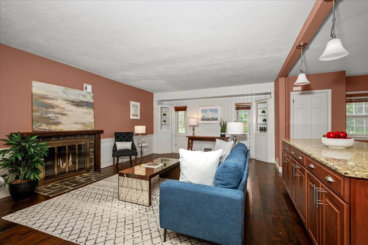 216 Boston Rd Property Photo 3