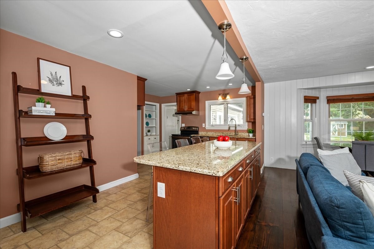 216 Boston Rd Property Photo 7