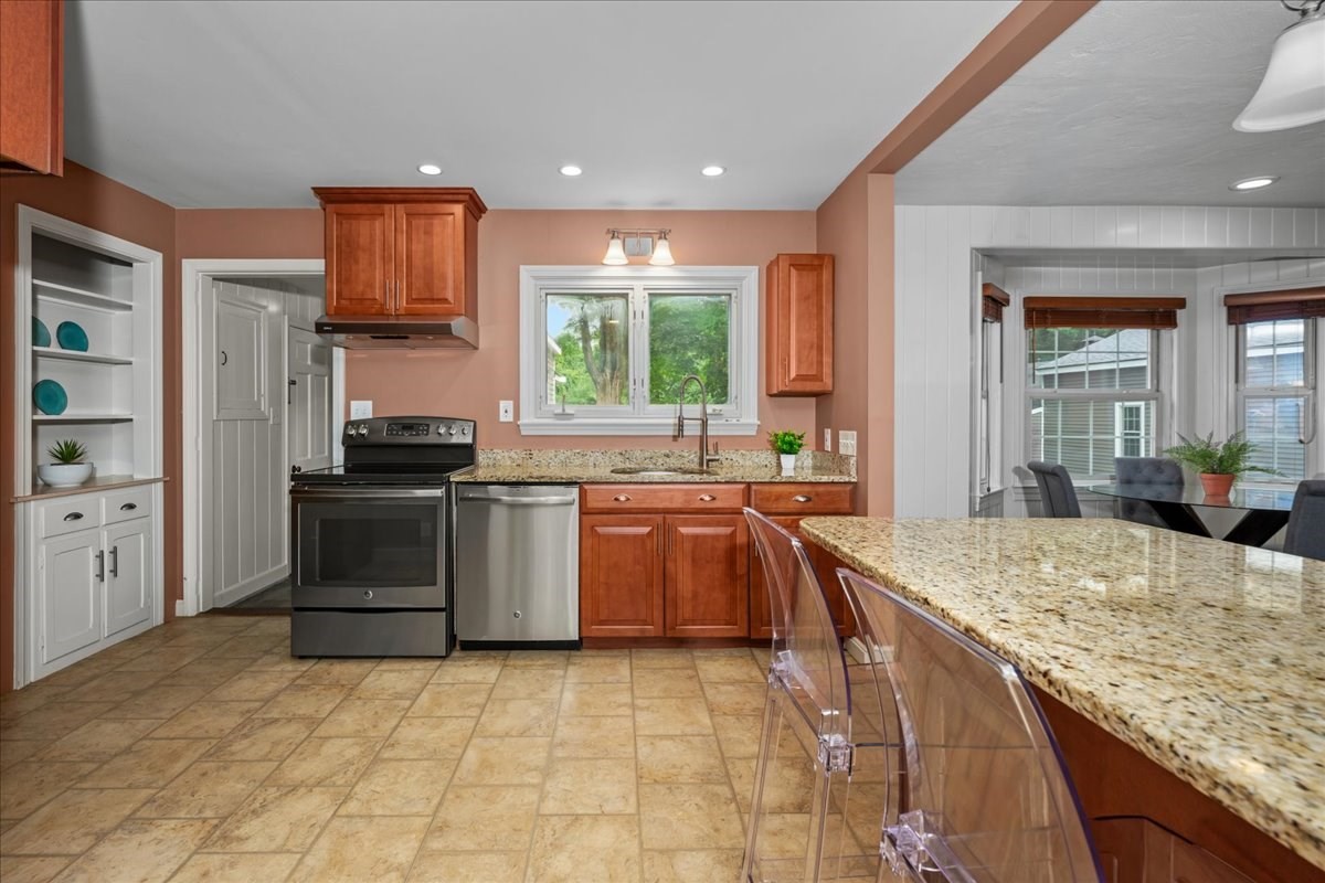 216 Boston Rd Property Photo 8