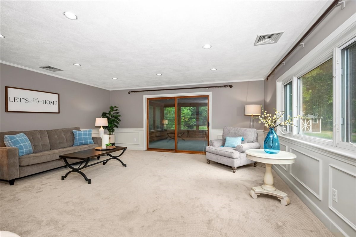 216 Boston Rd Property Photo 11