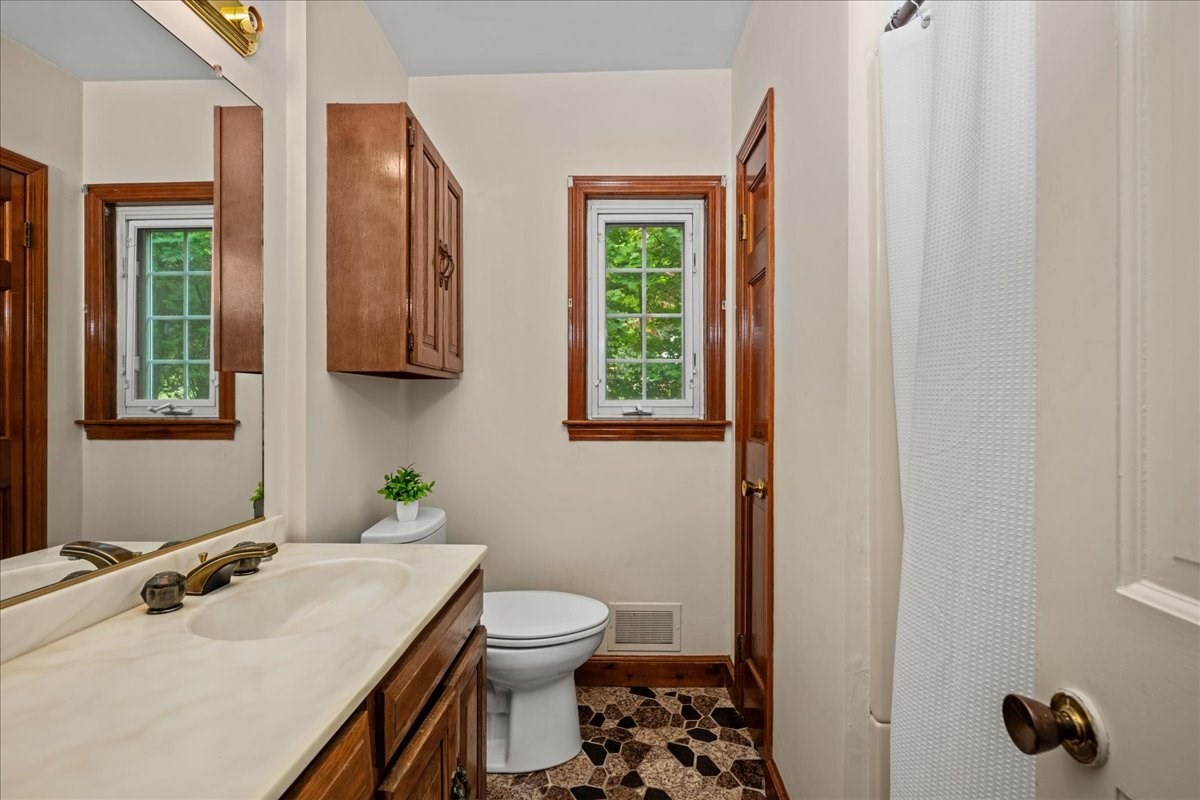 216 Boston Rd Property Photo 17