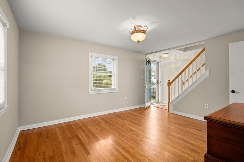 128 Collins St Property Photo 11