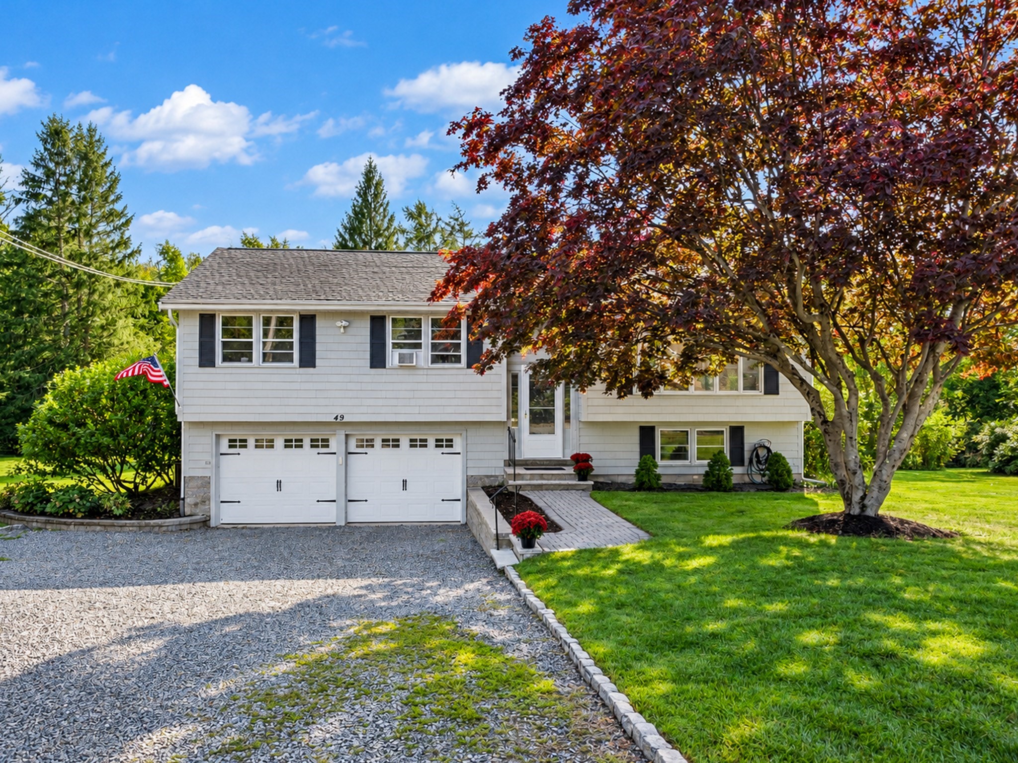 49 Meadowview Rd Property Photo 1