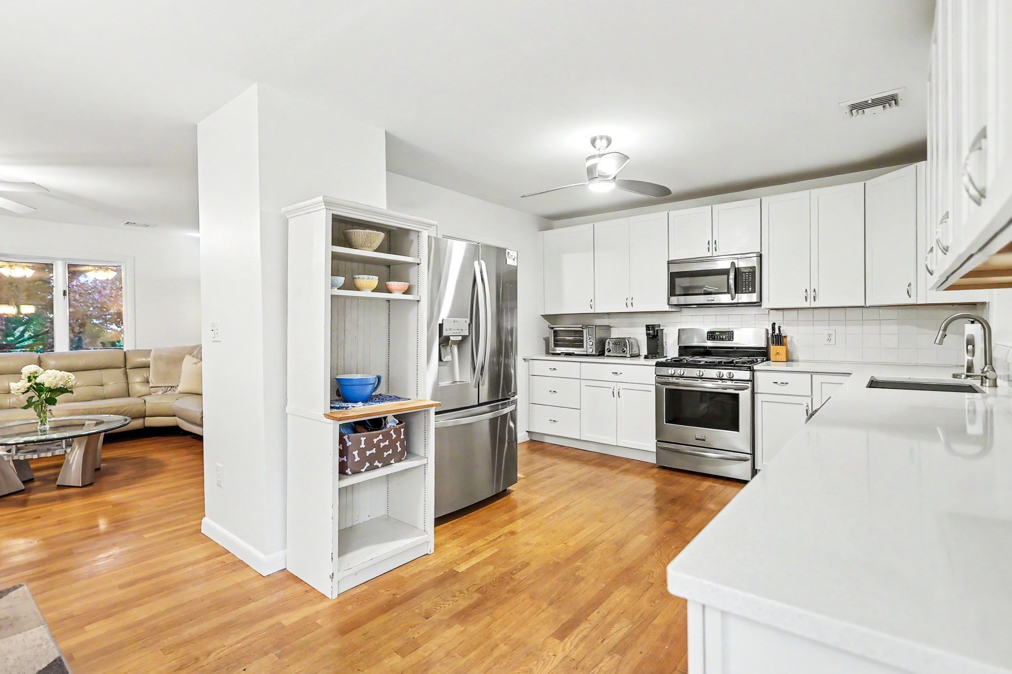 49 Meadowview Rd Property Photo 13