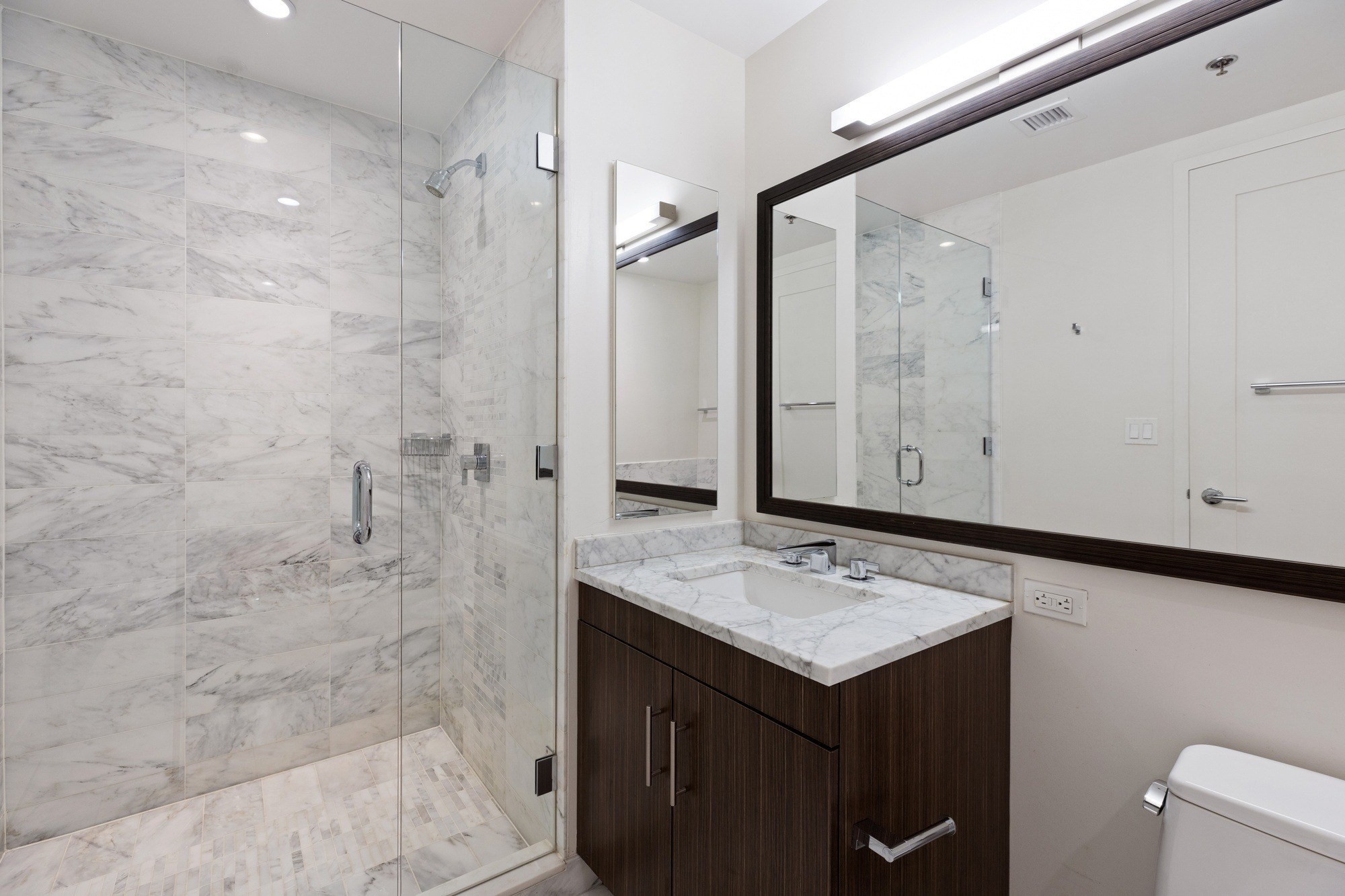 580 Washington # 204 Property Photo 14