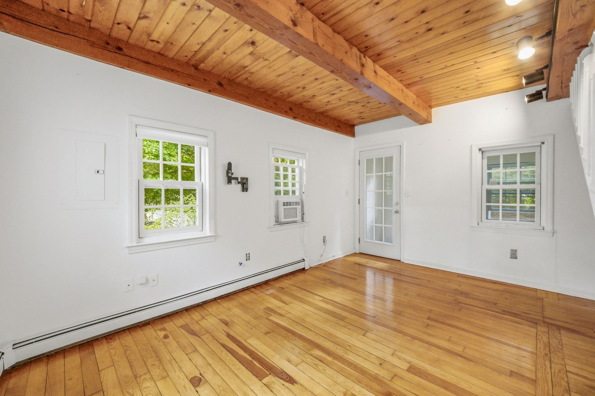 33 School St Property Photo 15