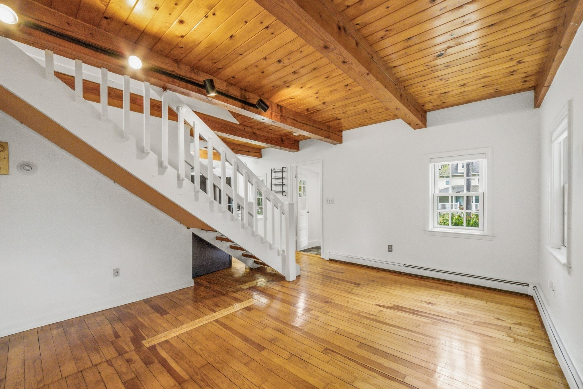 33 School St Property Photo 16
