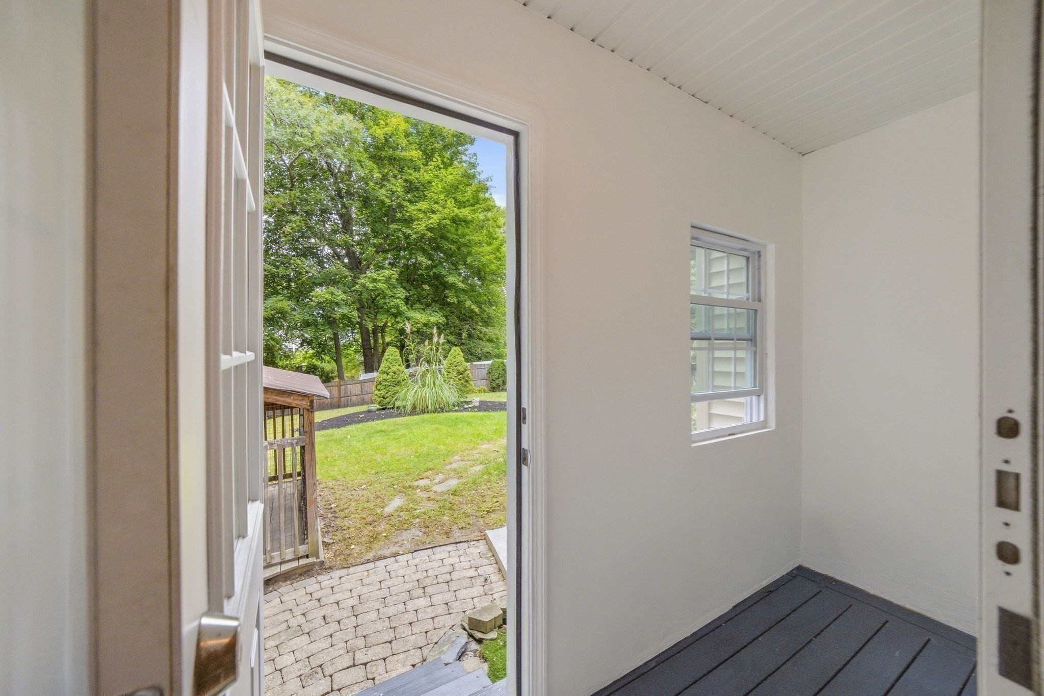 33 School St Property Photo 28