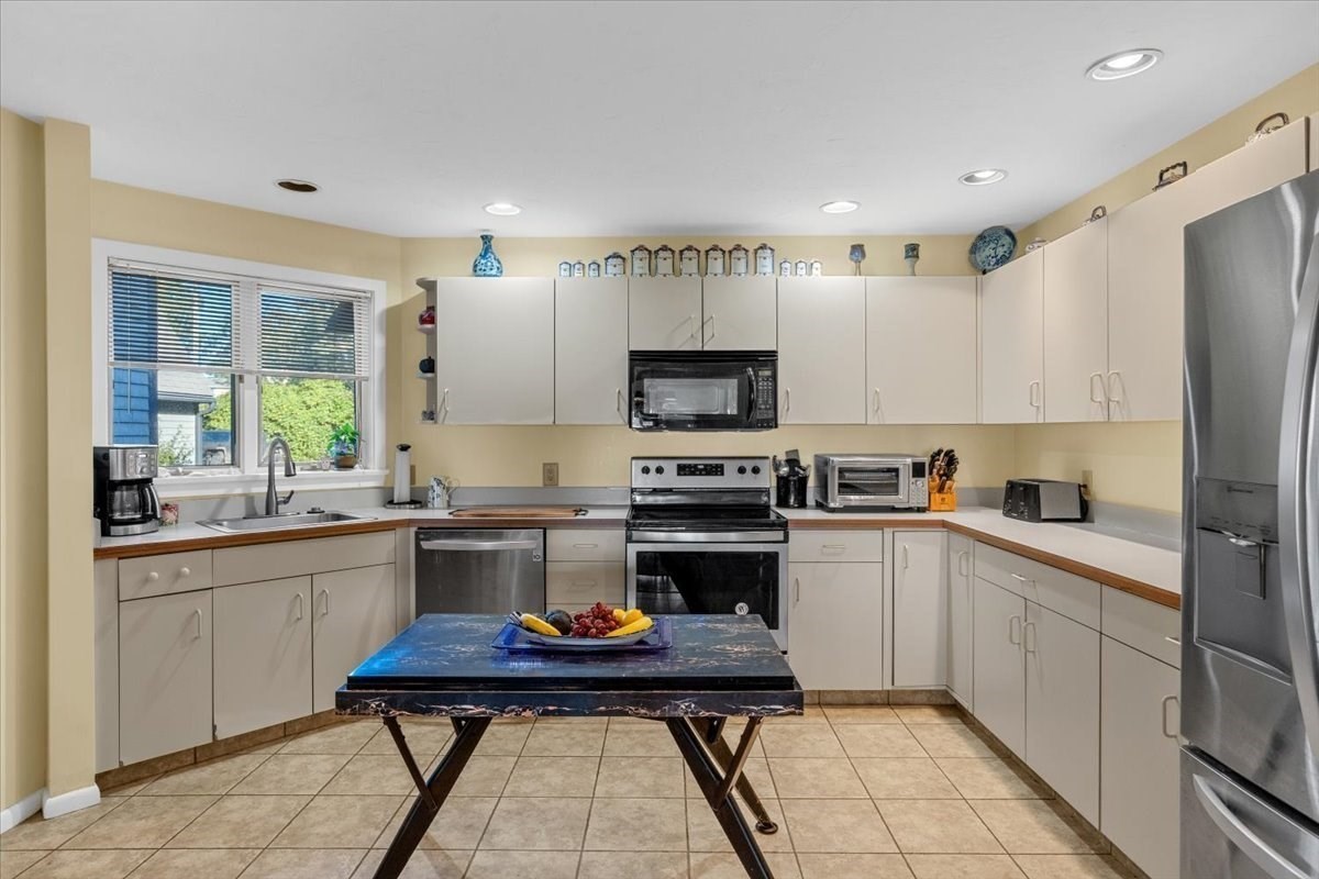 30 Woodbury St # 30 Property Photo 9