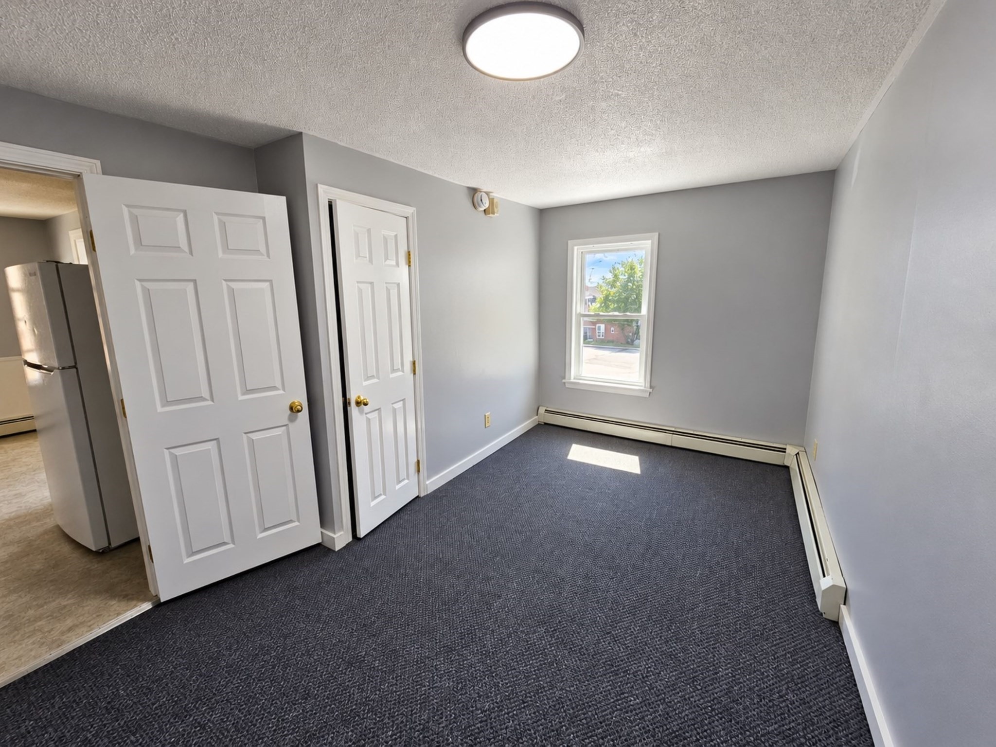 558 East School St Property Photo 13