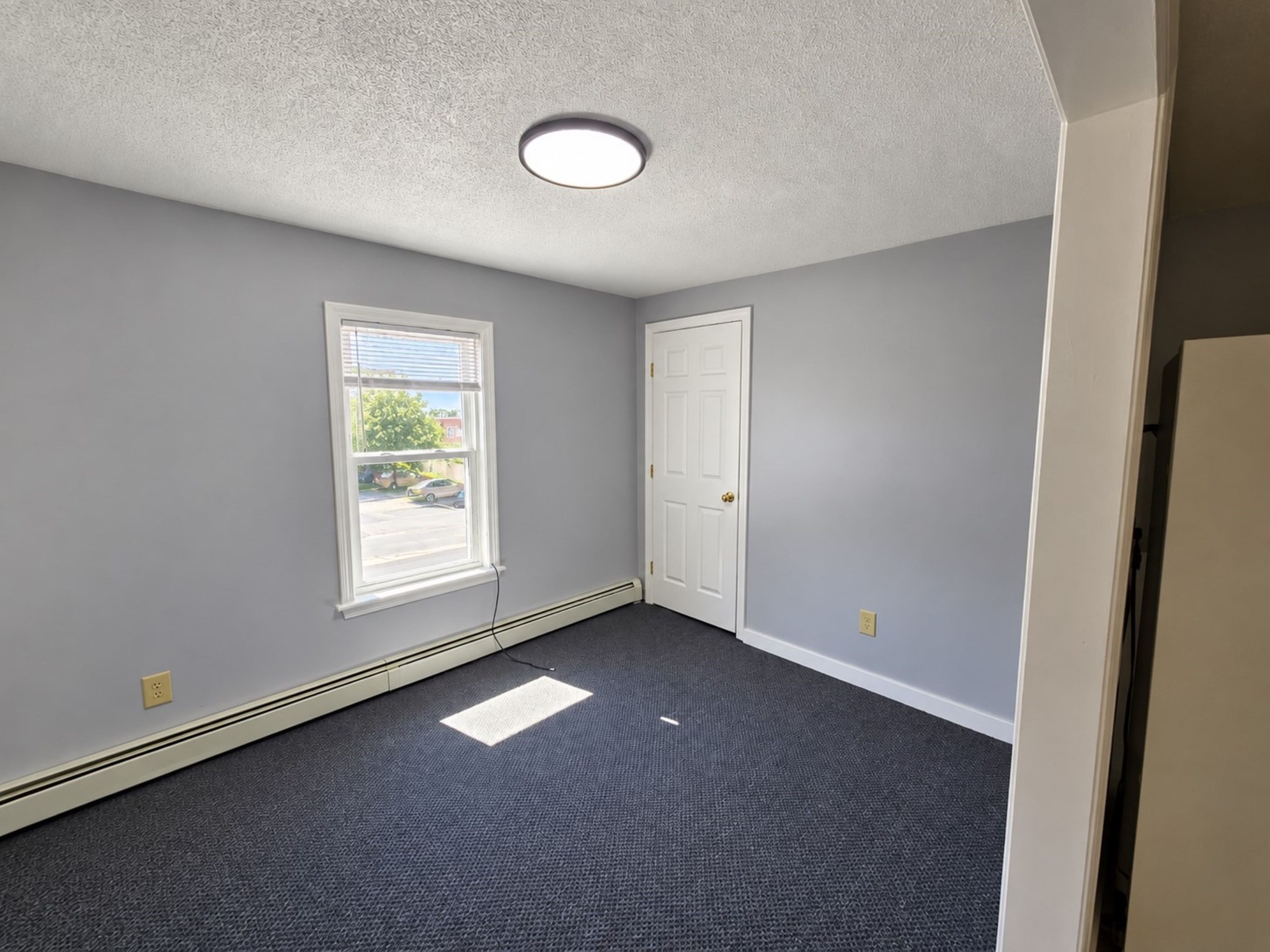 558 East School St Property Photo 15