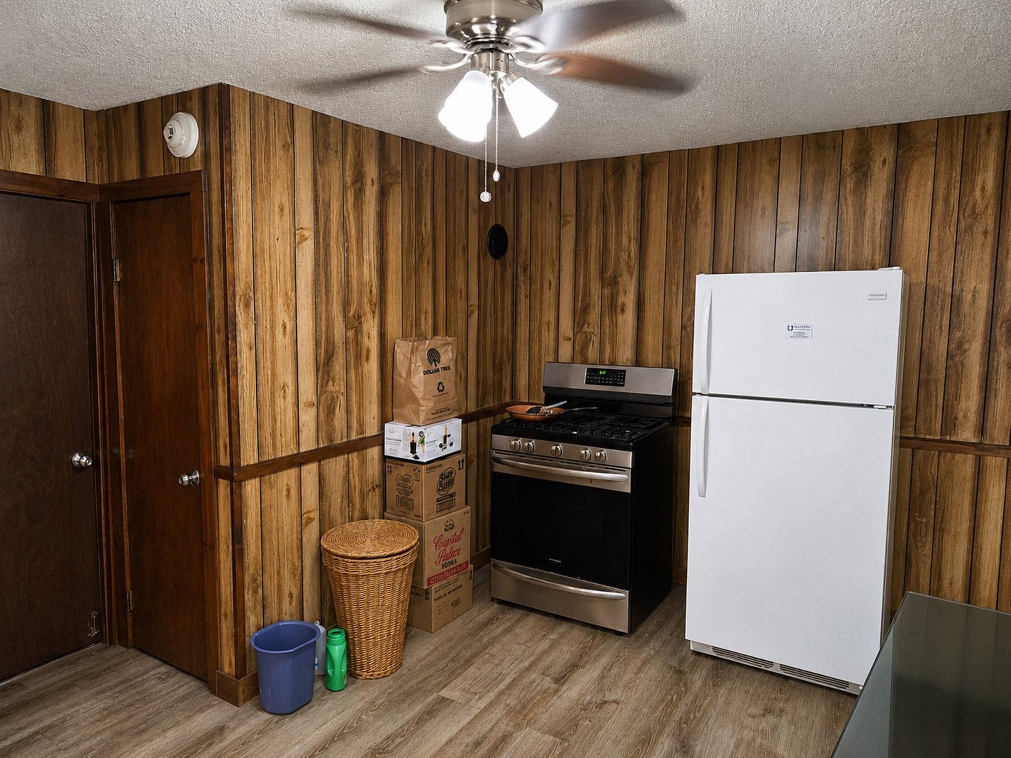 558 East School St Property Photo 19