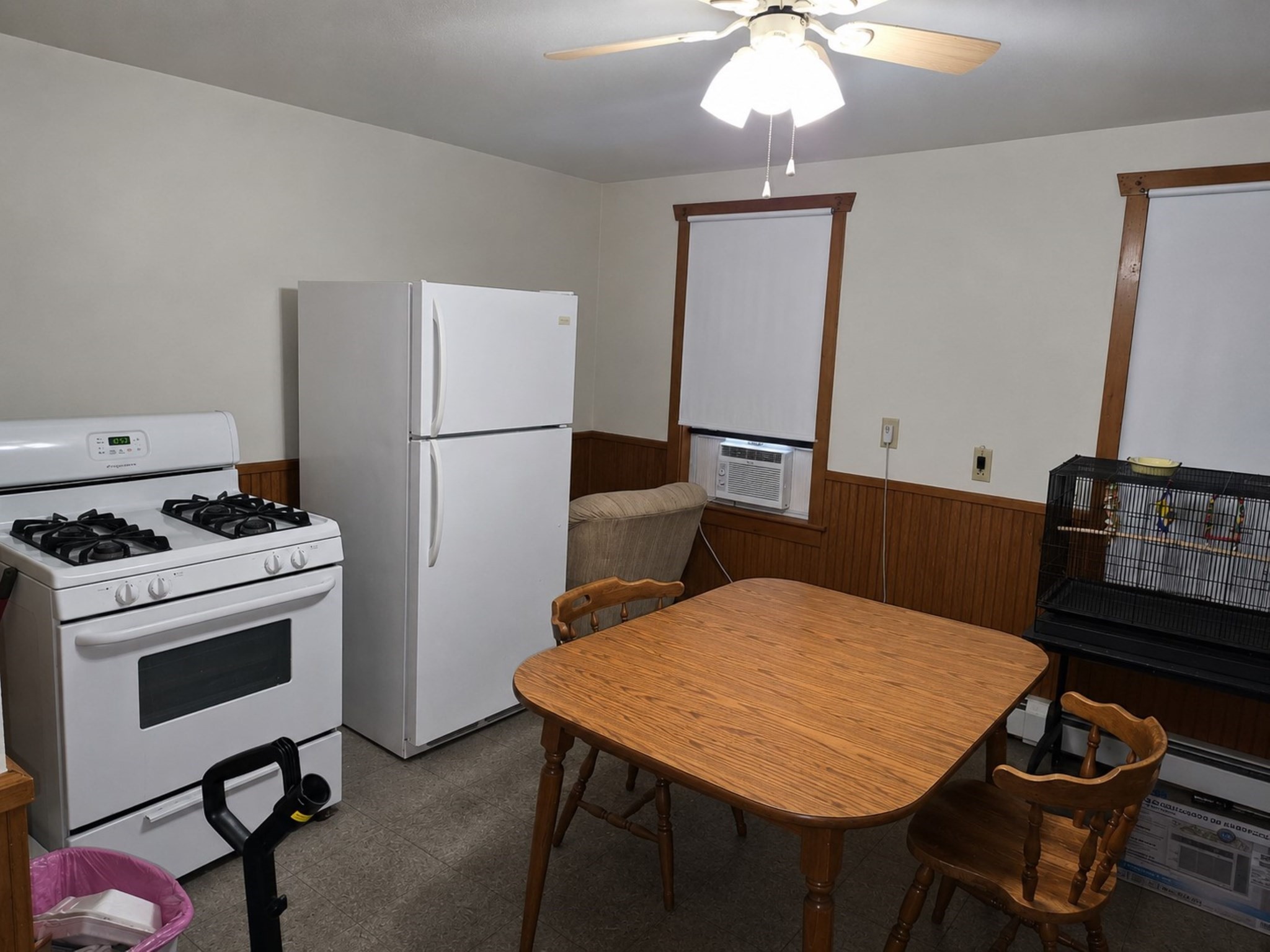 558 East School St Property Photo 34
