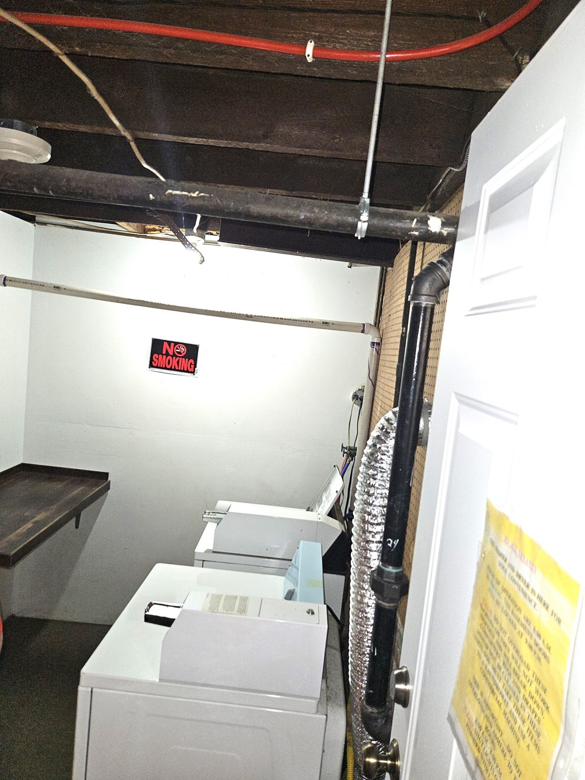 558 East School St Property Photo 37