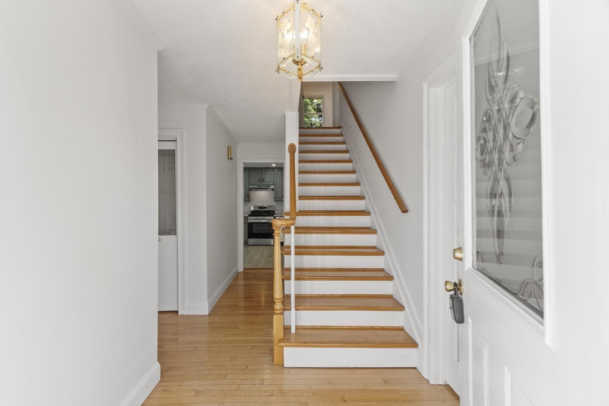 41 Riverview Ave Property Photo 6