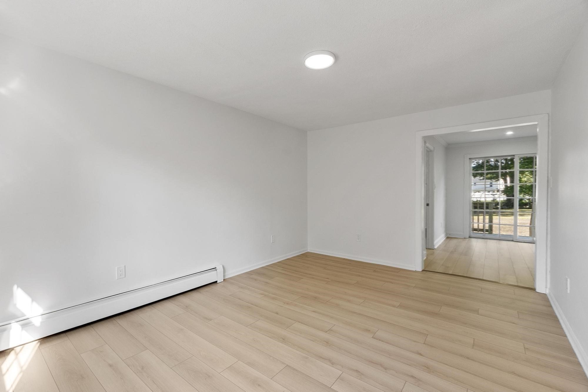 41 Riverview Ave Property Photo 8
