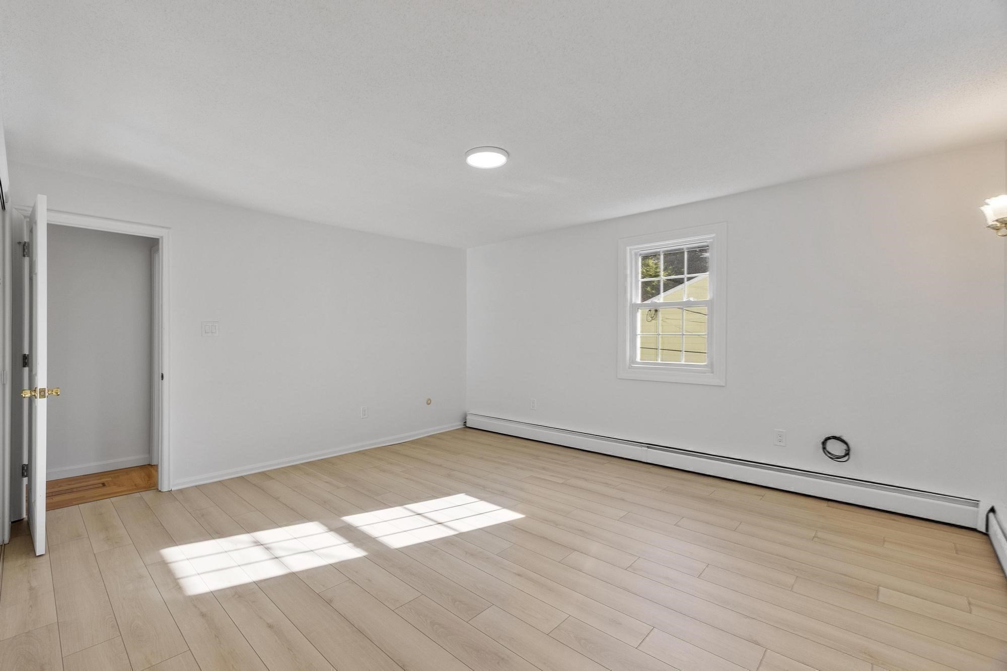 41 Riverview Ave Property Photo 25