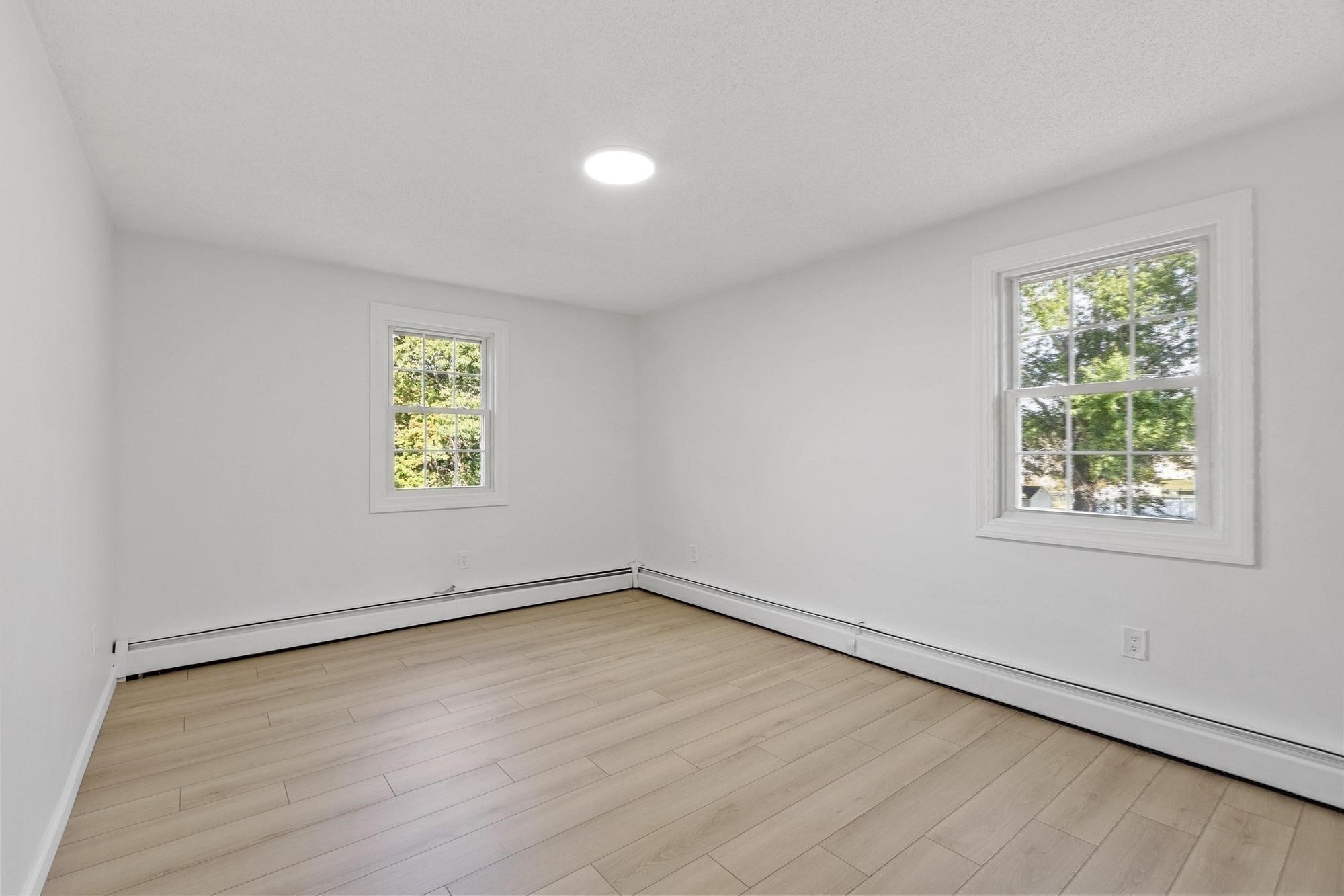 41 Riverview Ave Property Photo 31