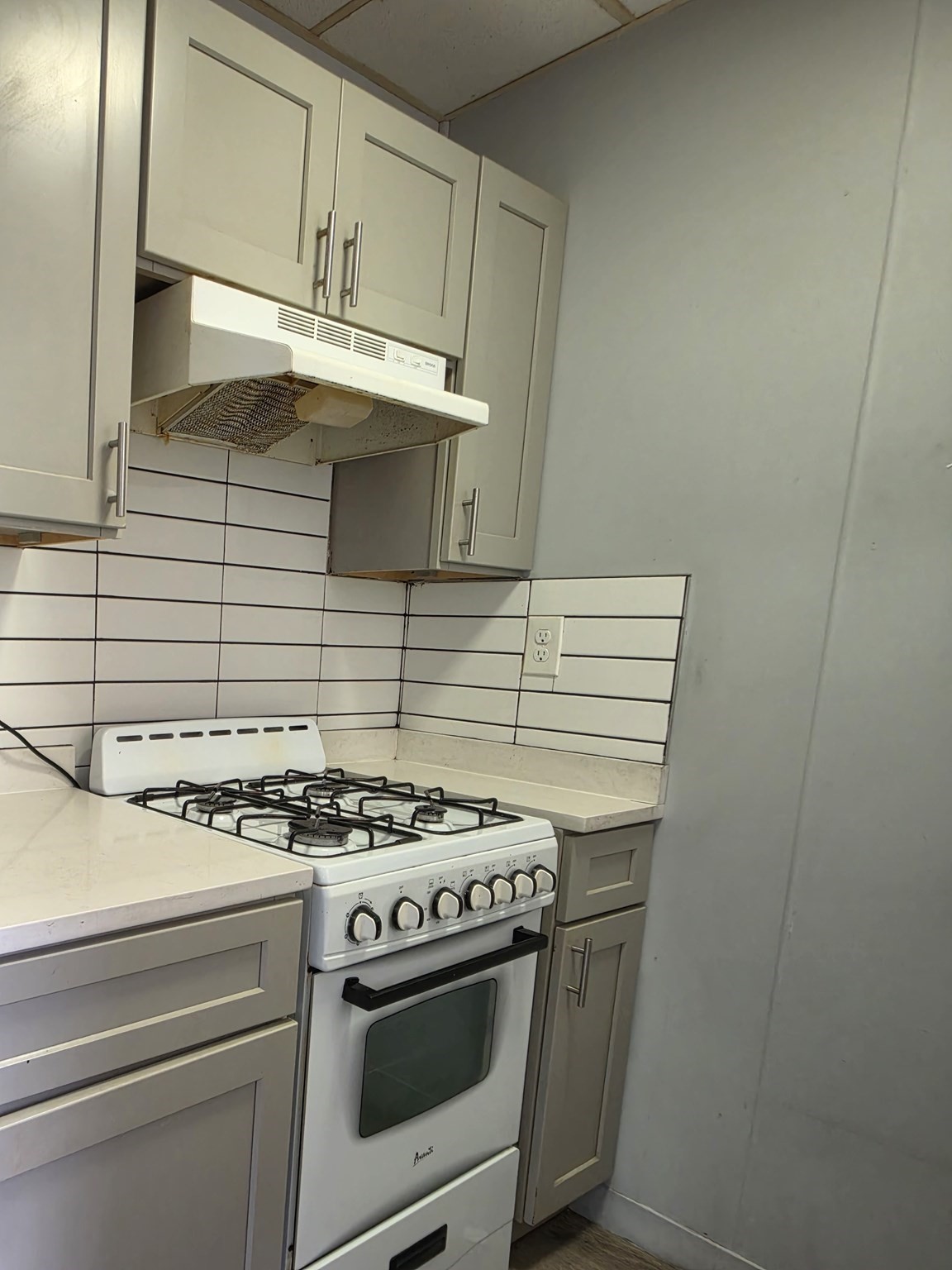 127 Washington # 12 Property Photo 6