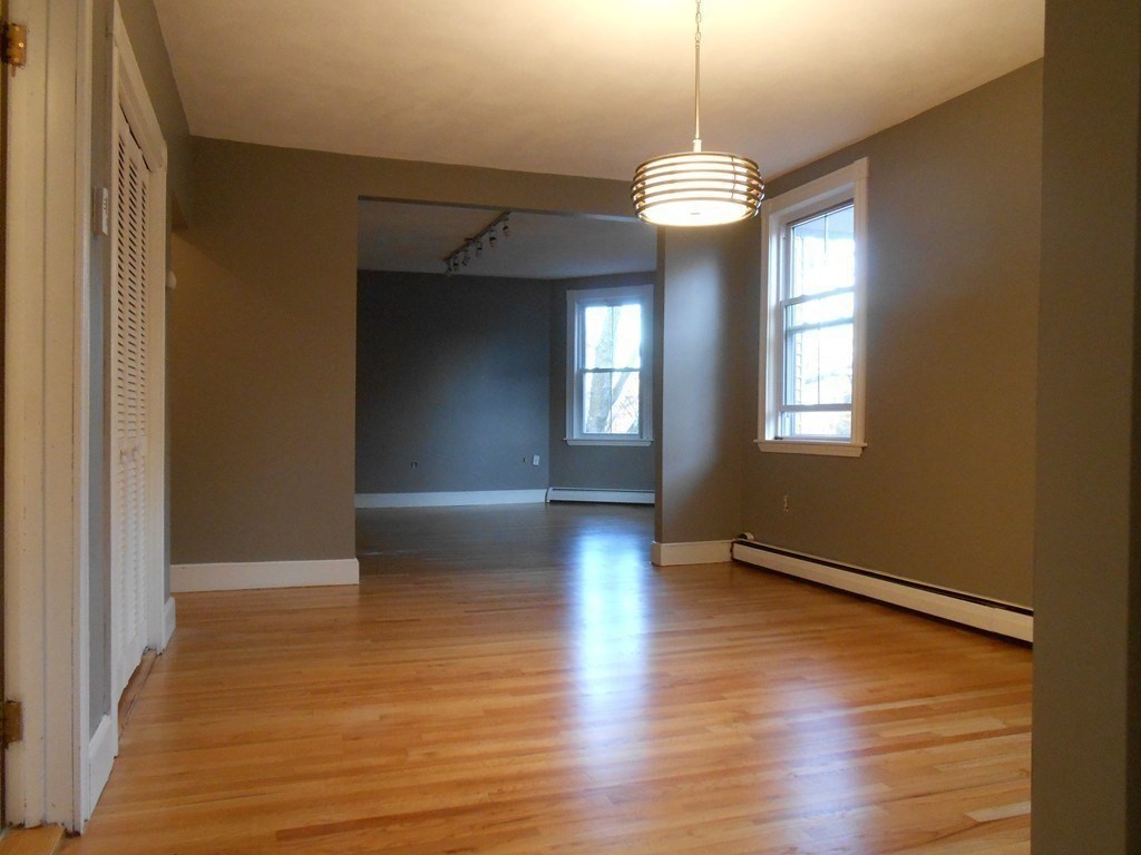 1426 Cambridge # 2 Property Photo 4