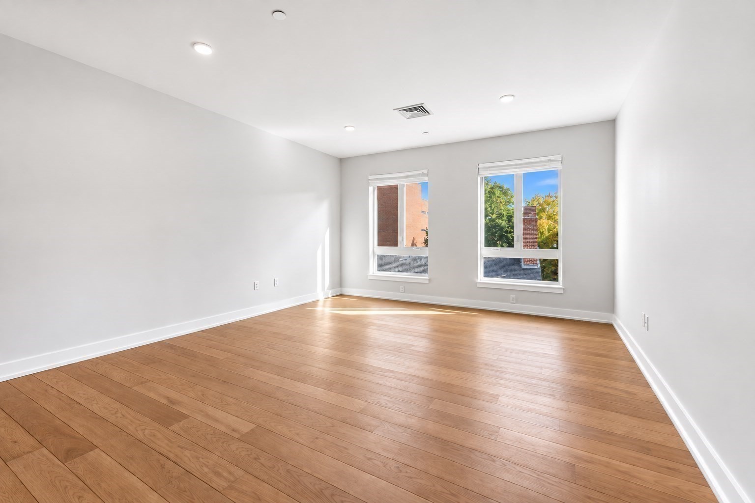 65 Washington Street # 411 Property Photo 9