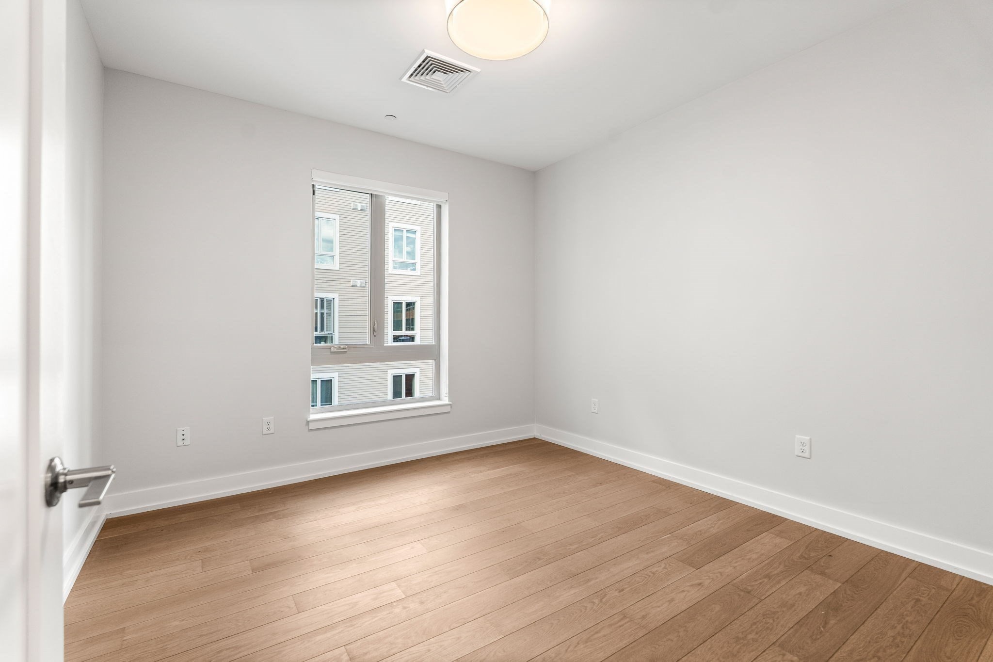 65 Washington Street # 411 Property Photo 27