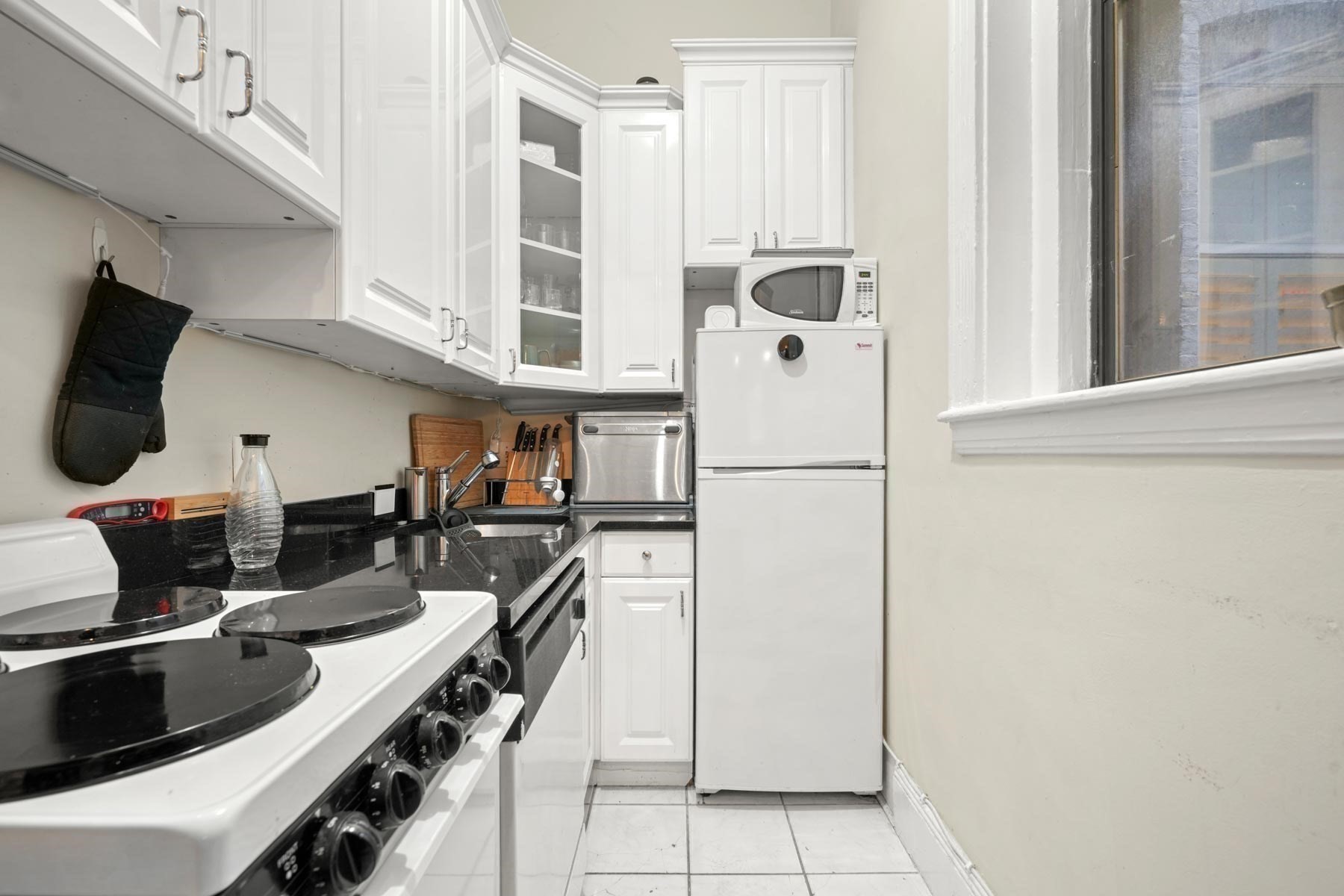 271 Dartmouth St # 4e Property Photo 8