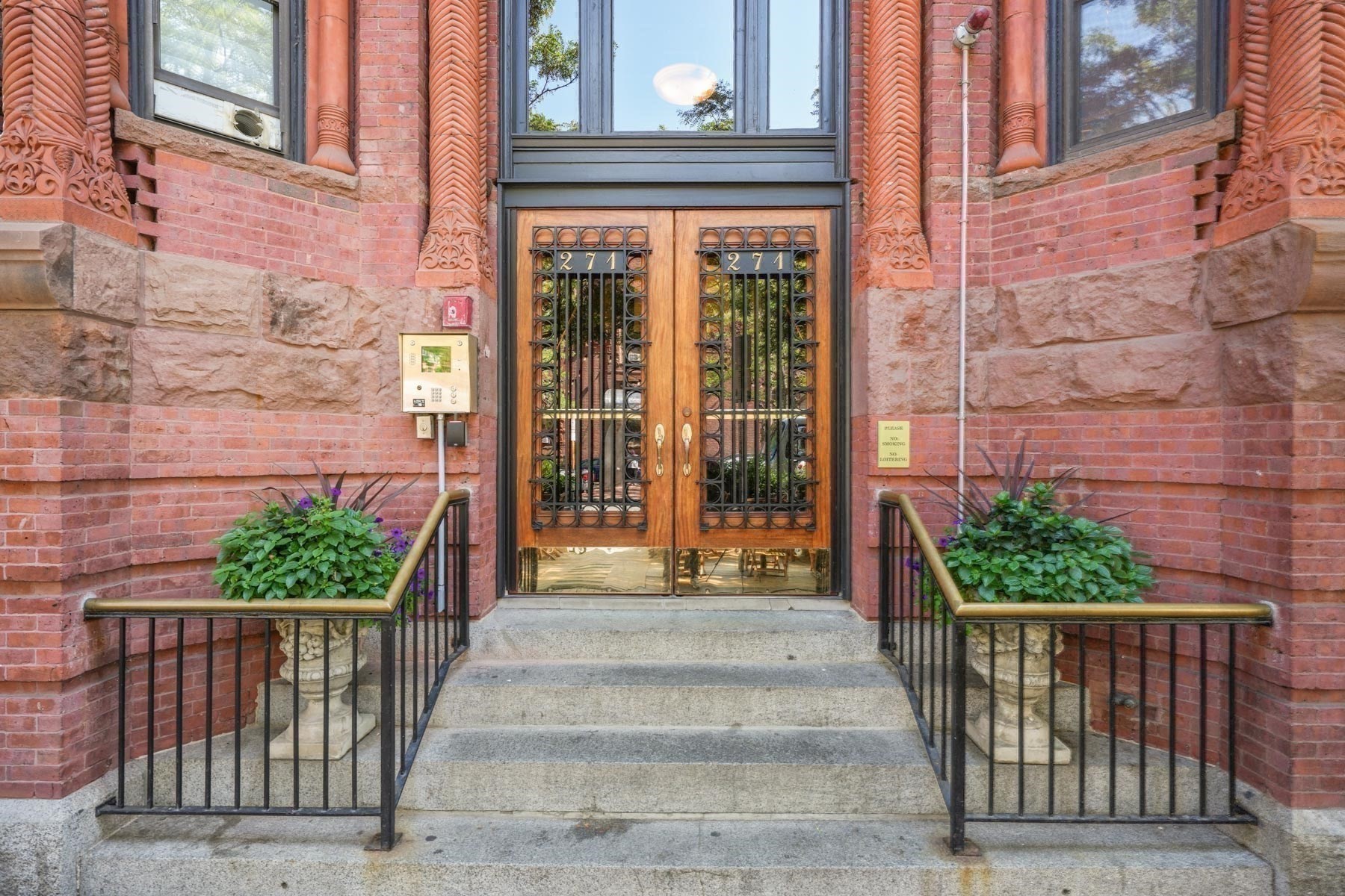 271 Dartmouth St # 4e Property Photo 16