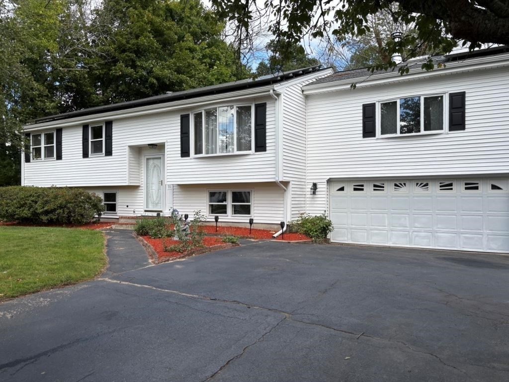 91 Hayward Ave Property Photo 1