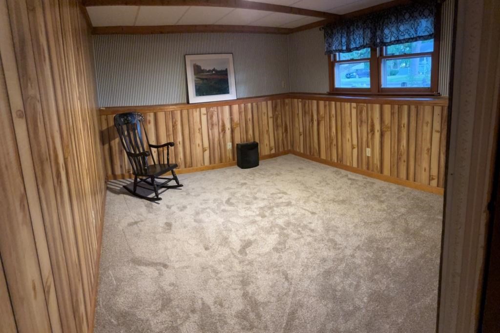 91 Hayward Ave Property Photo 4
