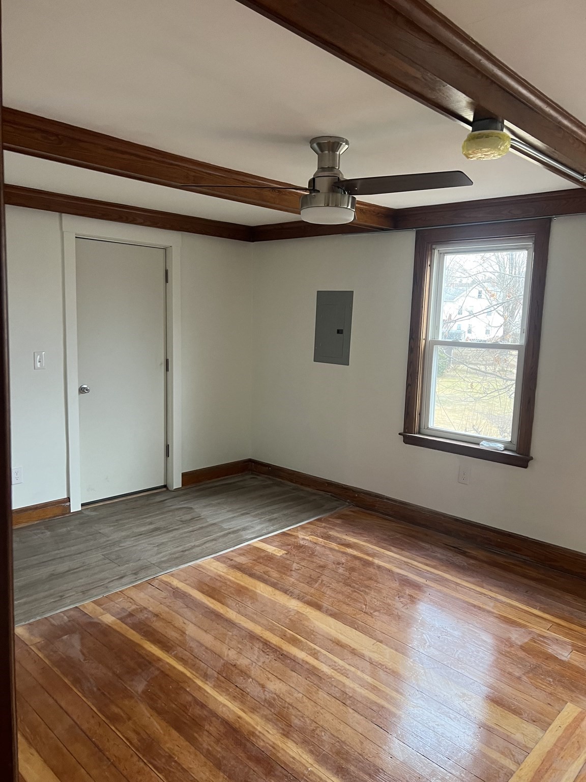 51 Dean St Property Photo 13