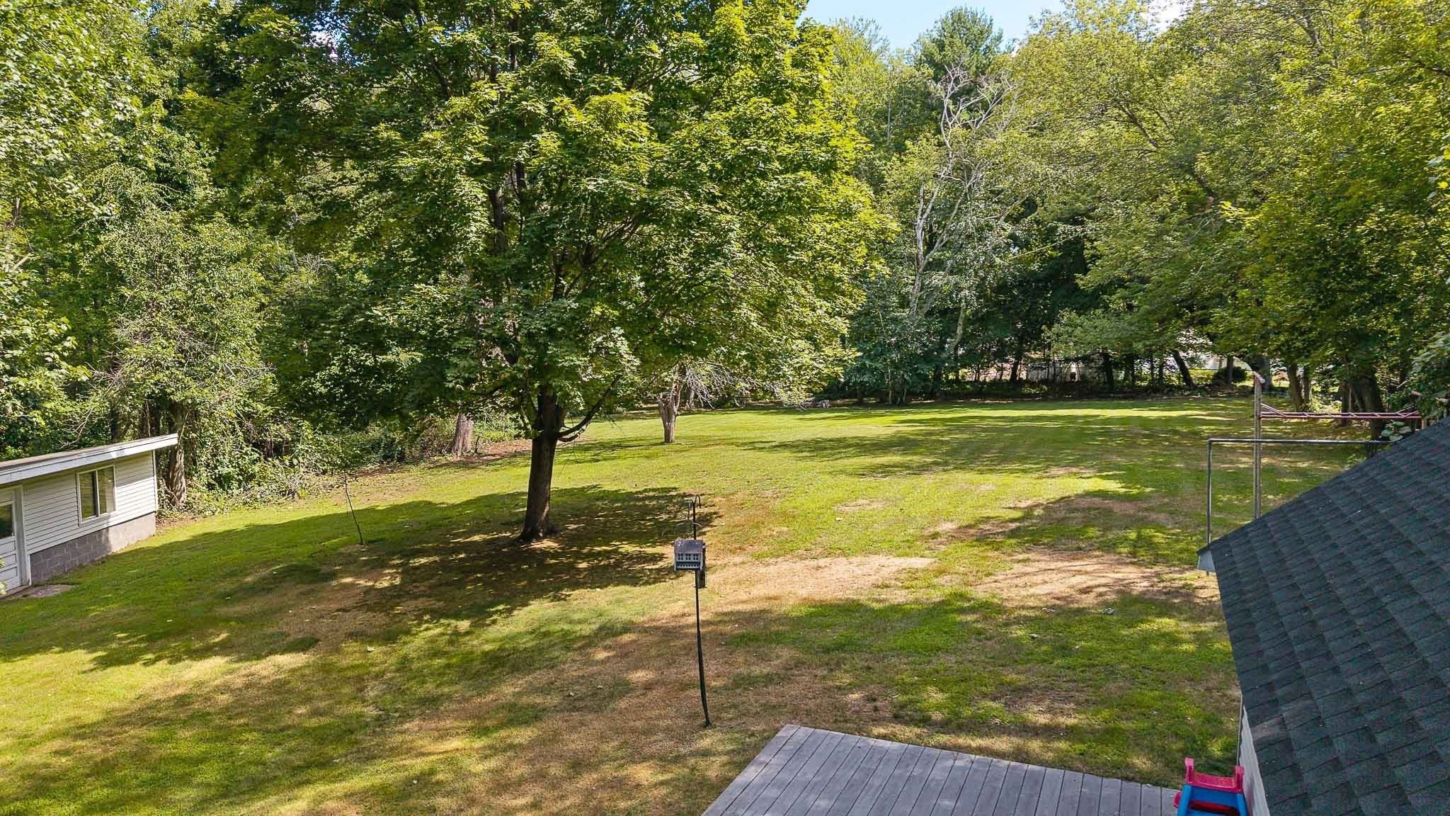 39 Montrose Ave Property Photo 9