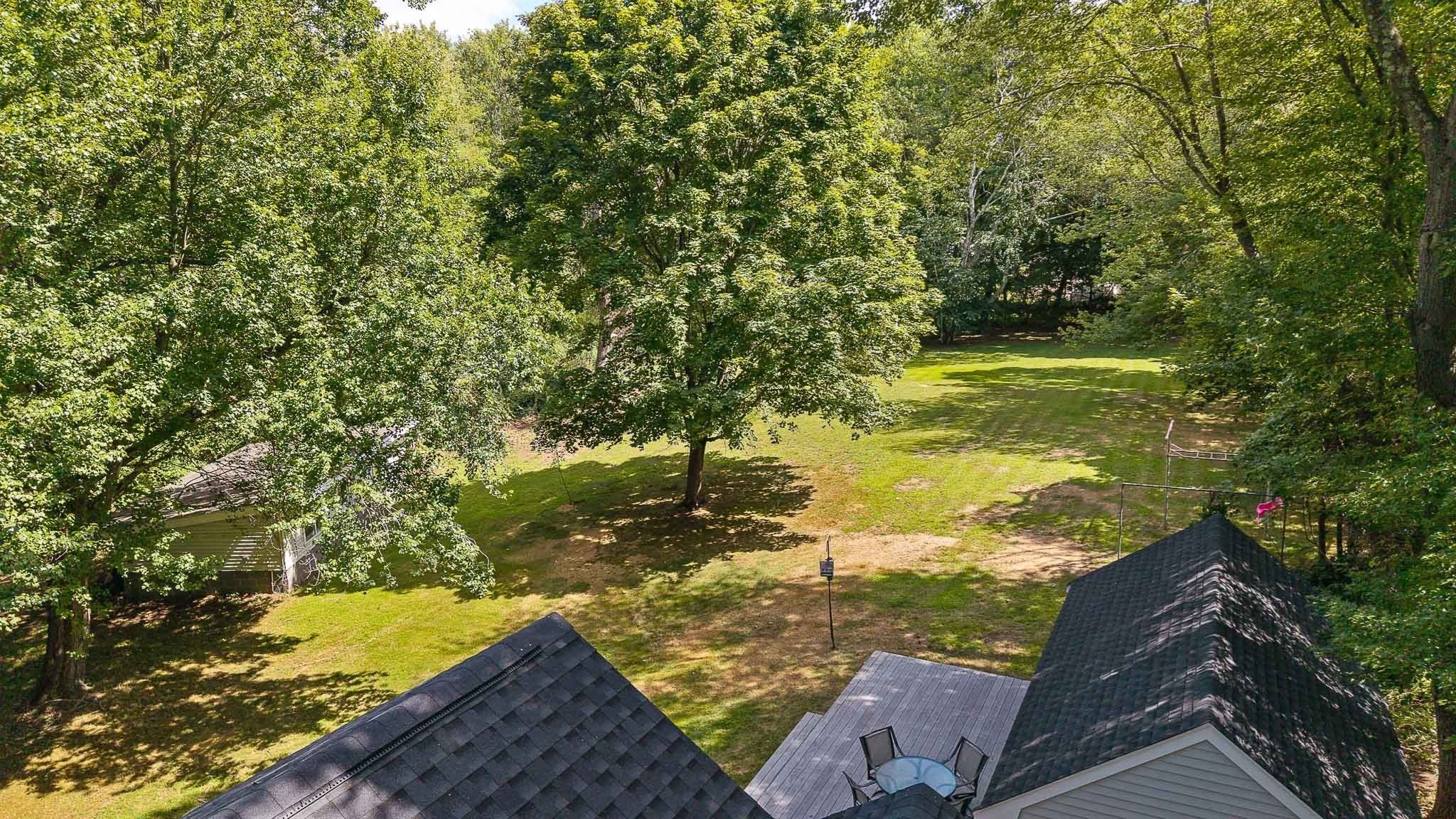 39 Montrose Ave Property Photo 11